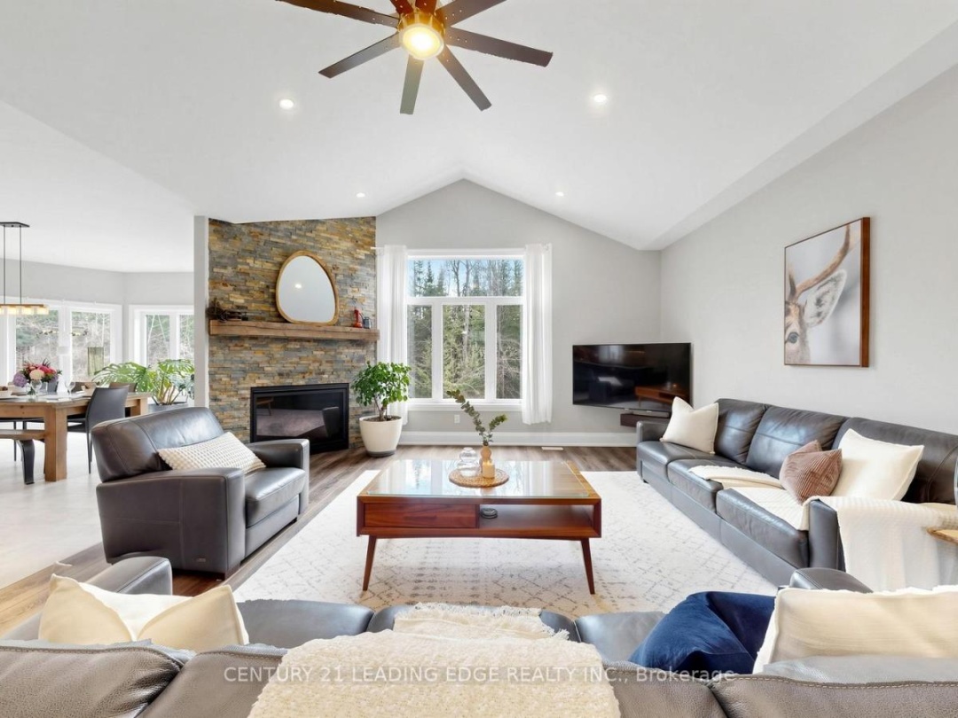 99 KAGAWONG ROAD, Kawartha Lakes (Fenelon)