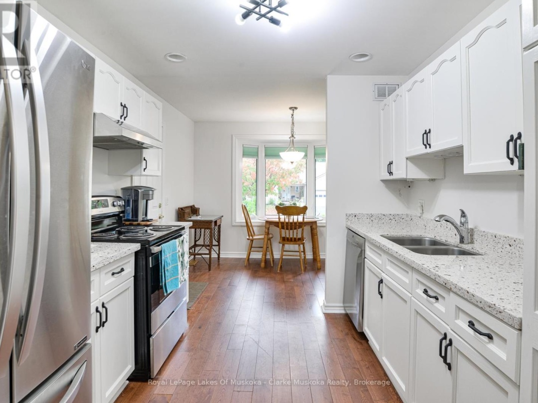 77 HEDGEWOOD LANE, 