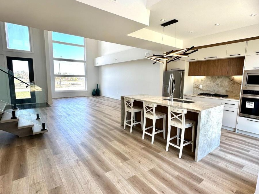 3706 Quayside Drive, Severn (West Shore)