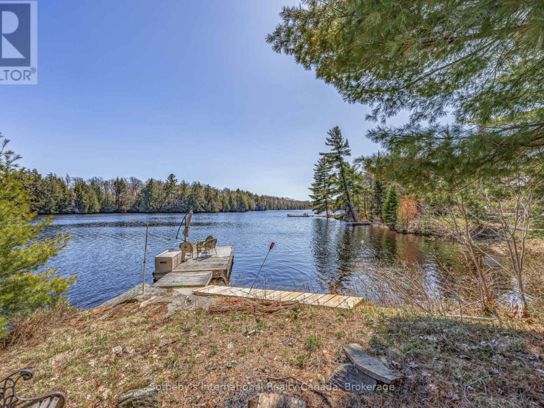 9 PAULS BAY ROAD, Harris Lake