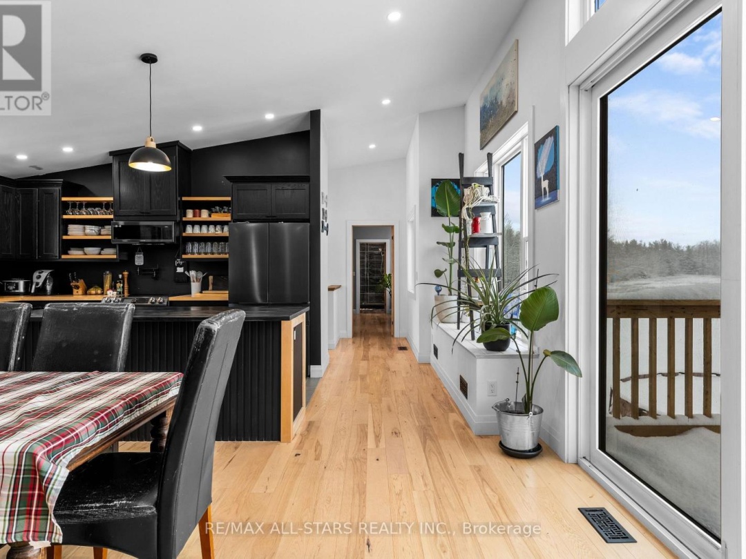1062 NORTHLINE ROAD, Kawartha Lakes (Fenelon Falls)