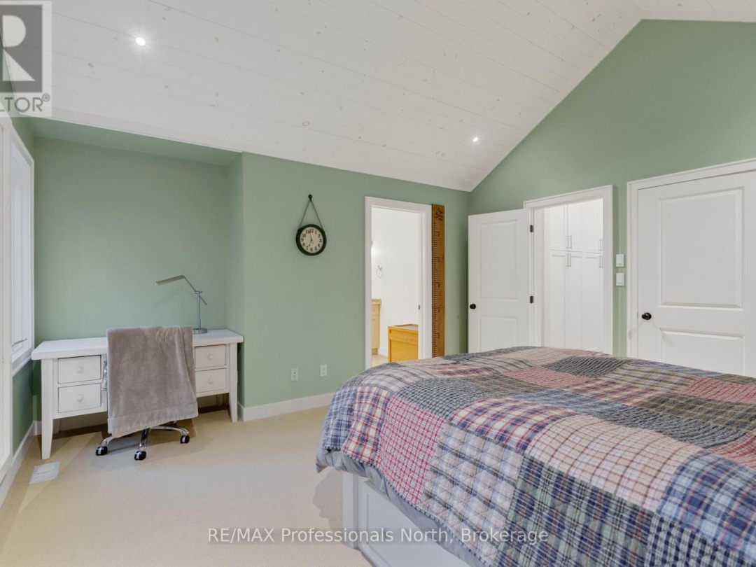 1656 MUSKOKA BEACH ROAD, Bracebridge (Muskoka (N))