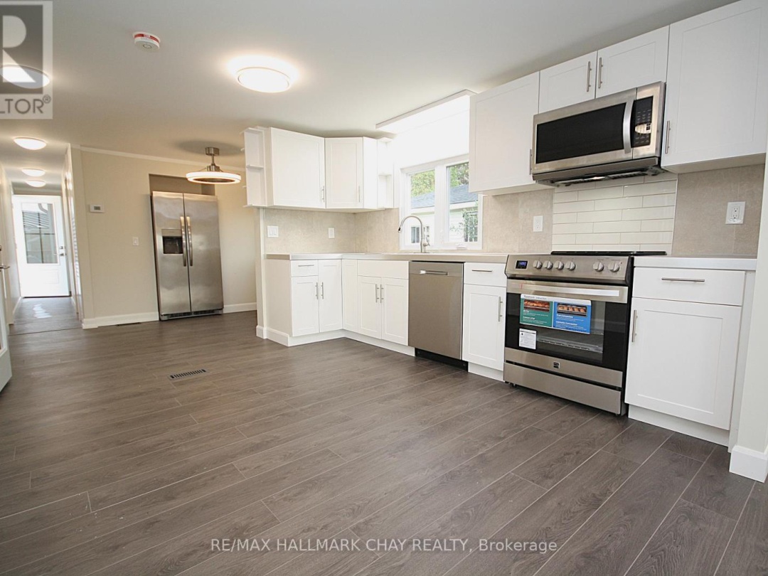 4064 ASH CRESCENT, Severn