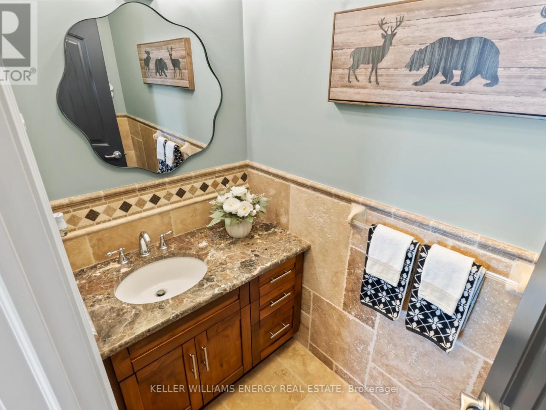 112 PELLER COURT, Pigeon Lake