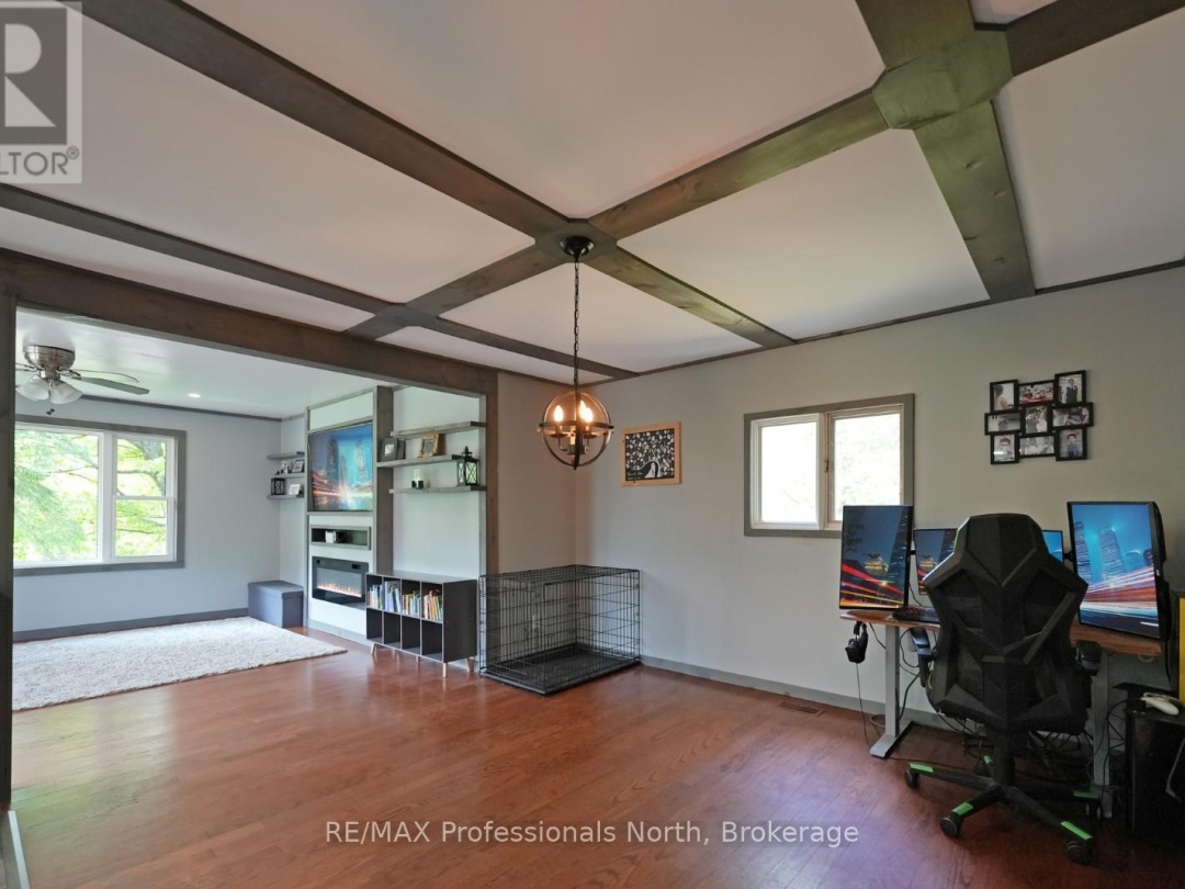 2473 North Shore Road, Algonquin Highlands (Stanhope)
