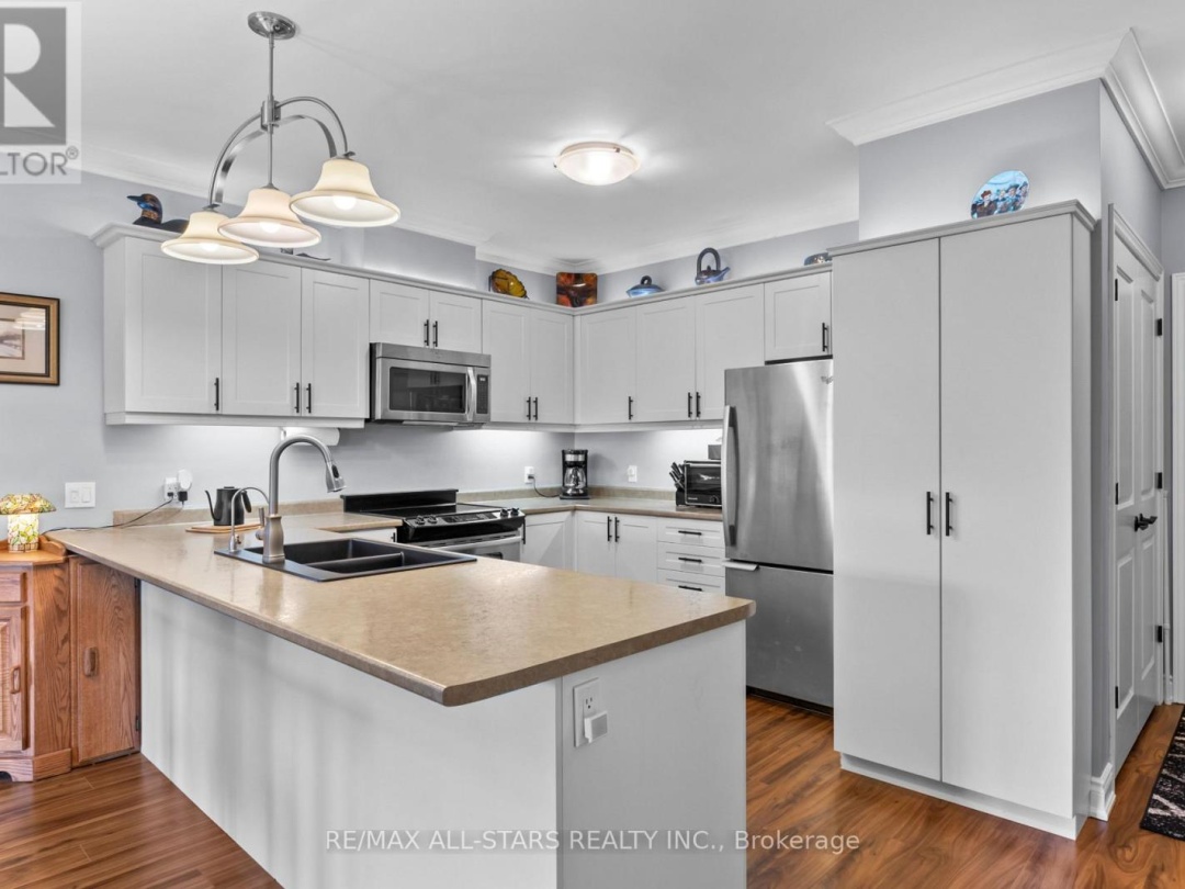 308 - 94 FRANCIS STREET W, 