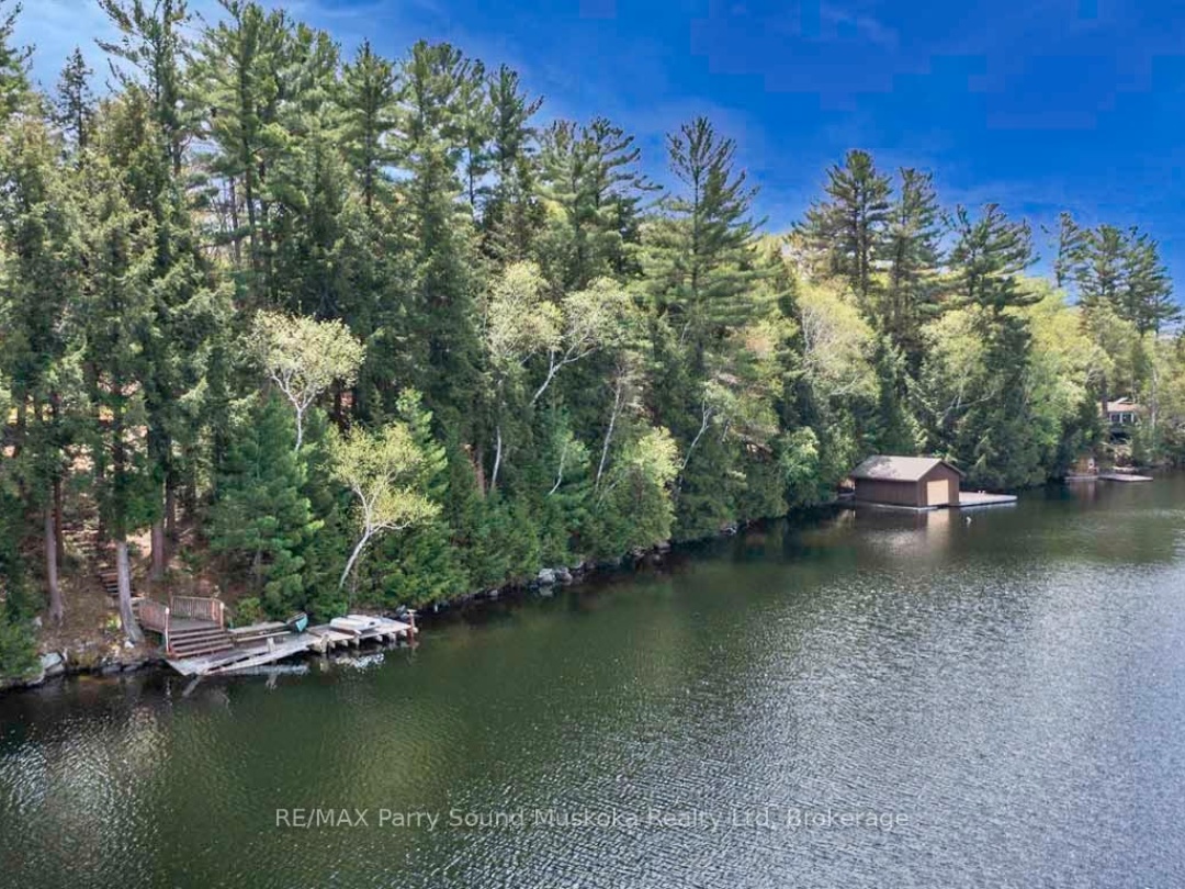 33 HOUSTON LANE, Otter Lake