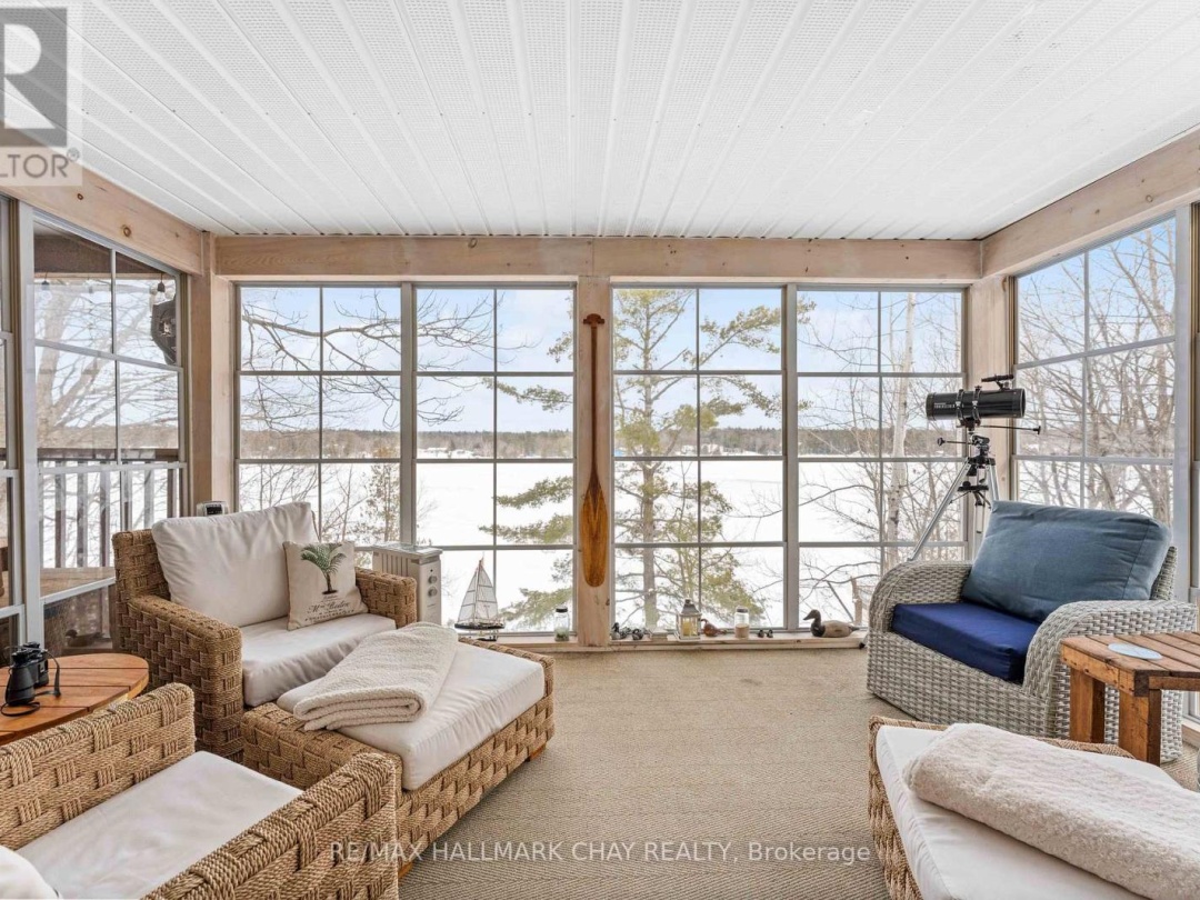 137 PICKEREL POINT ROAD, Gloucester Pool