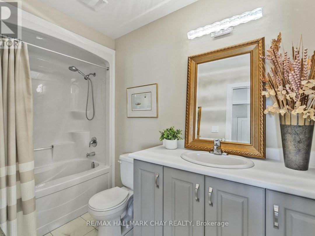 17 SOPHIE LANE S, Ramara (Atherley)