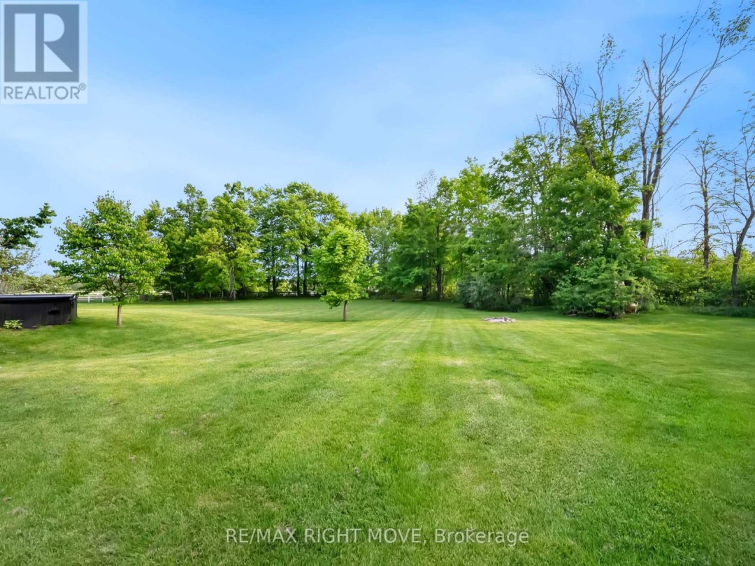 4672 ZACHARY CRESCENT, Ramara (Atherley)