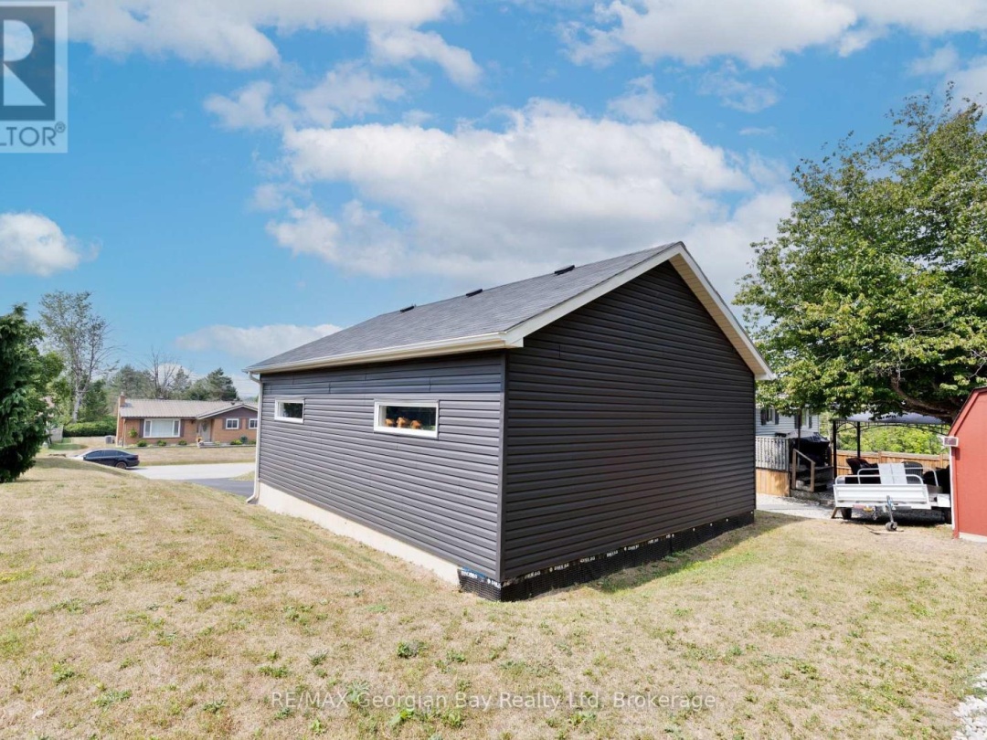 5 EASTON AVENUE, Tay (Port McNicoll)