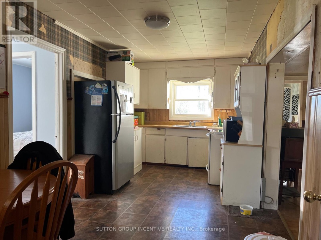 4075 AIRPORT ROAD, Ramara