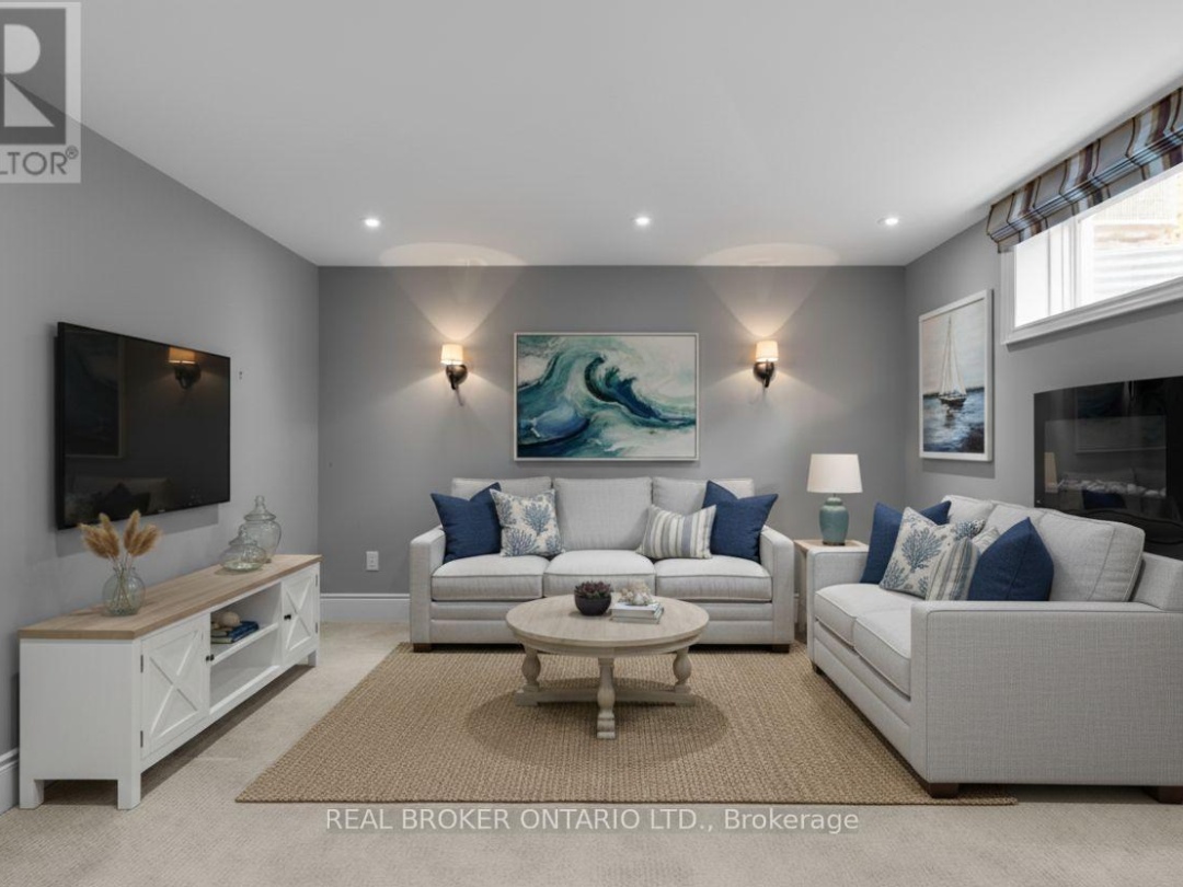 3315 BEACH CLUB BOULEVARD, 