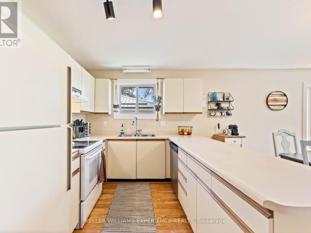 116 REID STREET, Kawartha Lakes (Bobcaygeon)