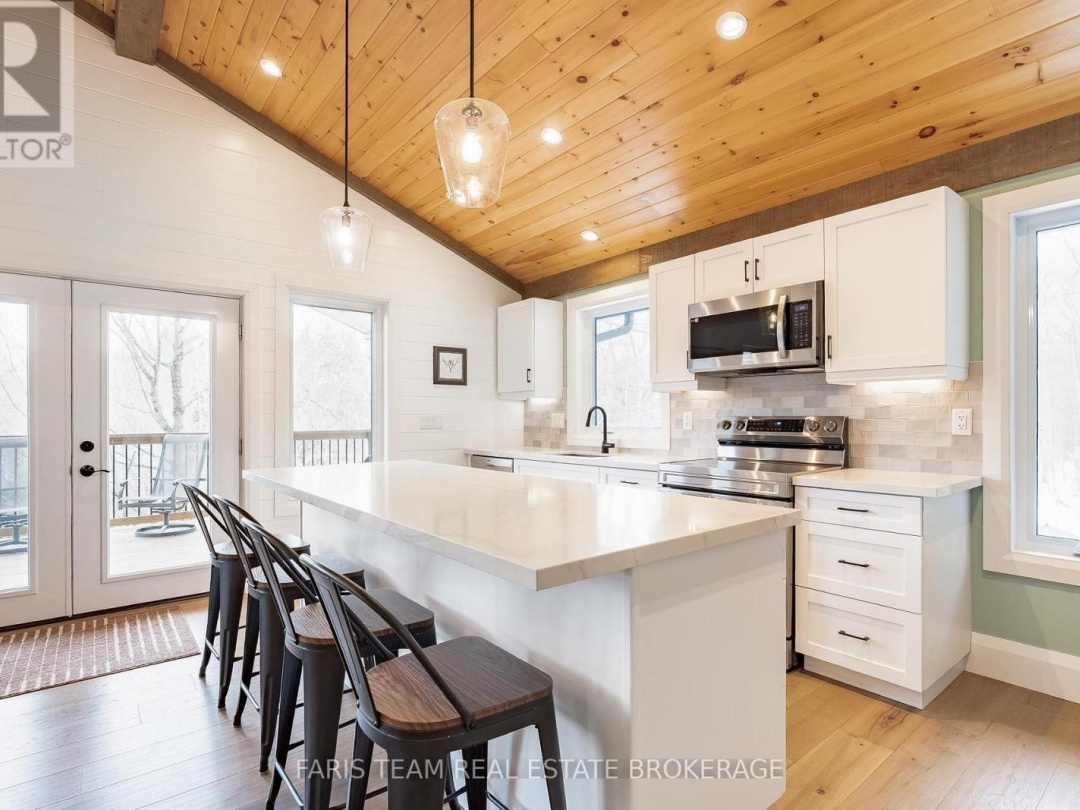 1520 ROSEMOUNT ROAD, Tay