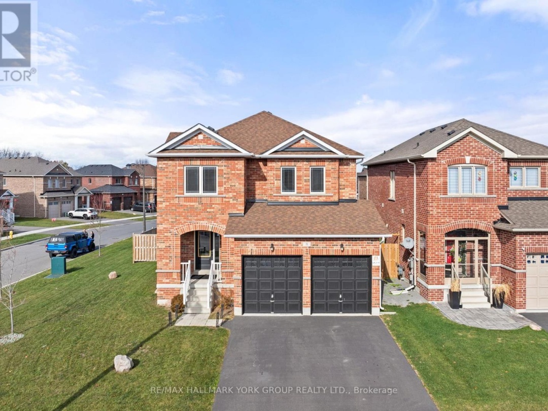 8 POLLOCK AVENUE, Lake Simcoe