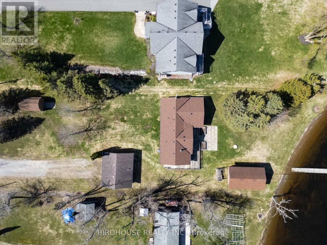 24 GILLIS STREET, Sturgeon Lake
