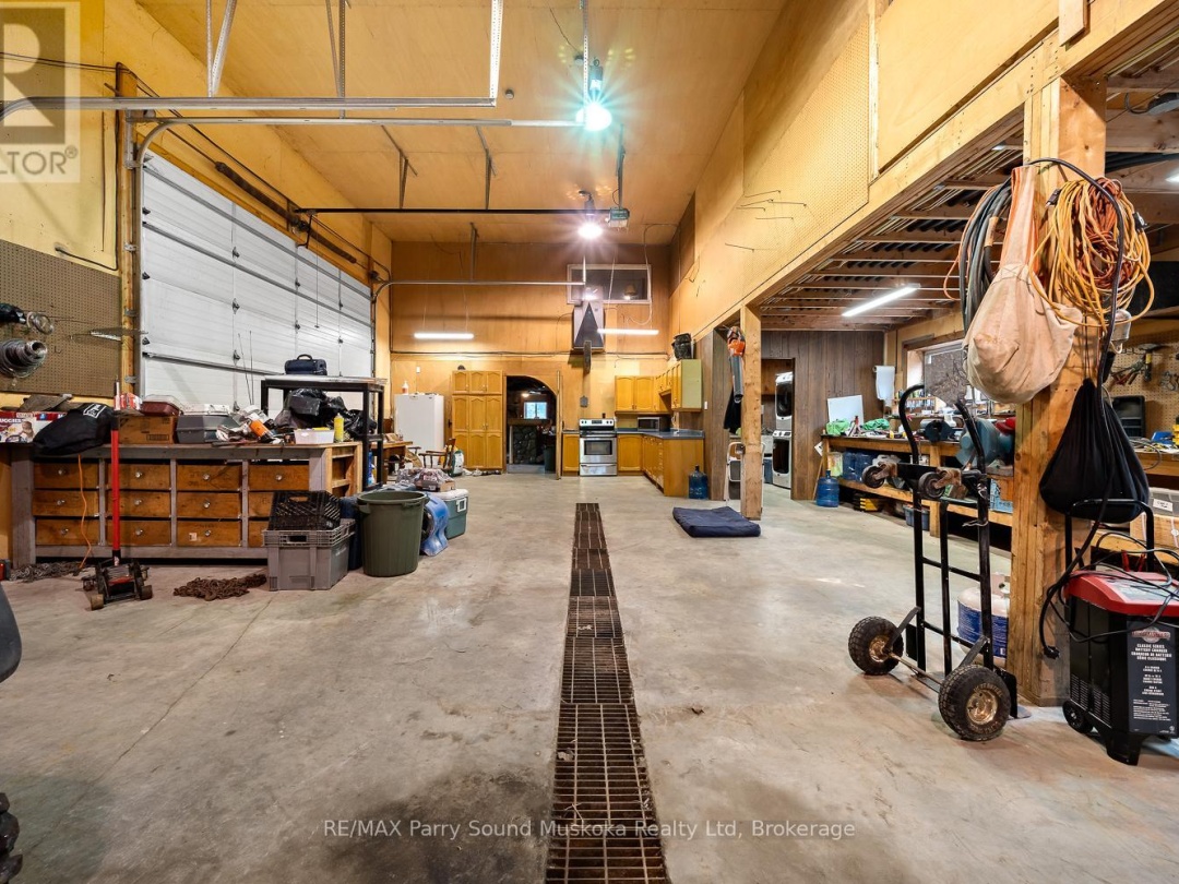 92 BLUE LAKE ROAD, Murdock Lake