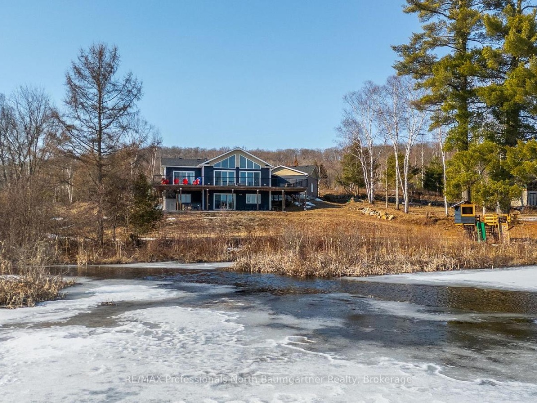 4318 GLAMORGAN ROAD, Haas Lake