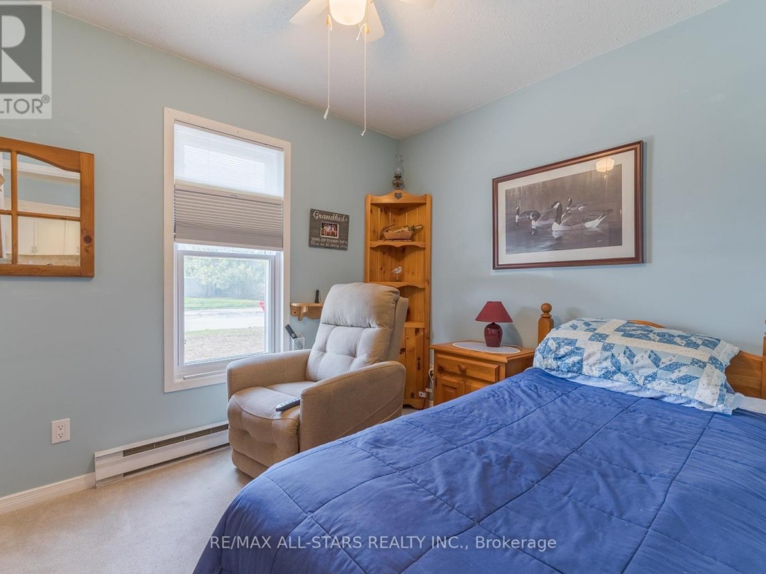 53 HELEN STREET, Kawartha Lakes (Bobcaygeon)