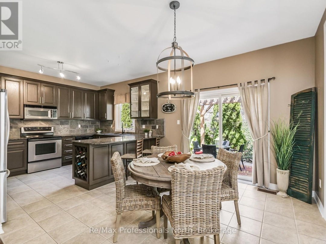 15 MUSKOKA BAY BOULEVARD, Gravenhurst (Muskoka (S))