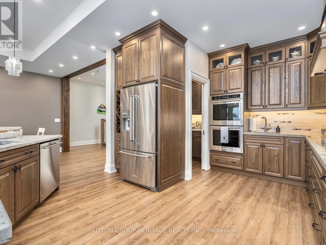 58 PIRATES GLEN DRIVE S, Pigeon Lake