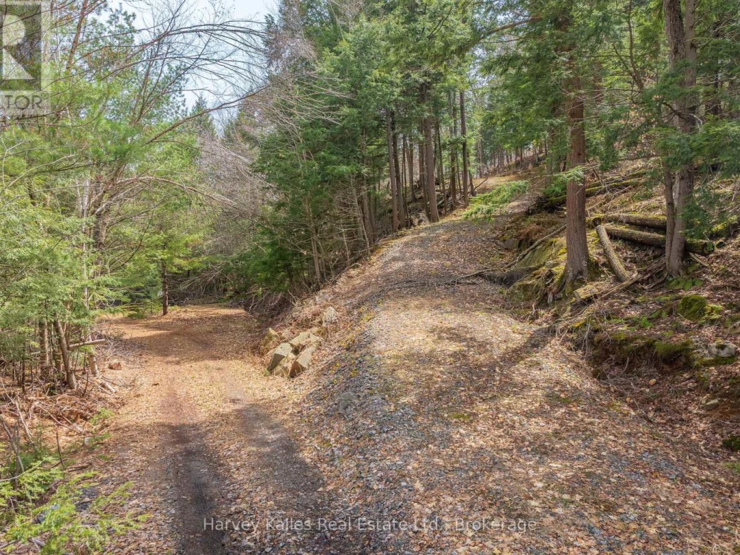 643B HIGHWAY 632, Pickering Lake