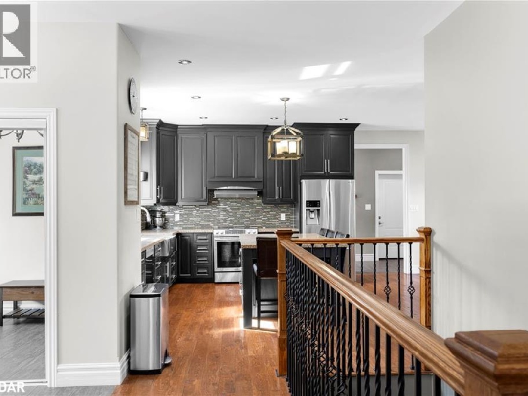 3387 WAINMAN Line, 