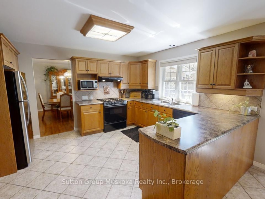 357 RAVENSCLIFFE ROAD, Huntsville (Chaffey)
