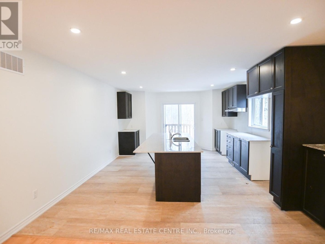 1078 SOUTH KAHSHE LAKE ROAD E, Gravenhurst (Morrison)