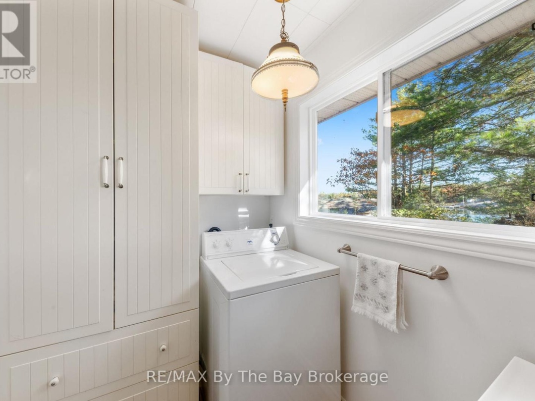 2 ISLAND 2890, Georgian Bay