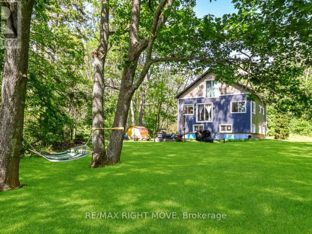 6896 PENTLAND LANE, 