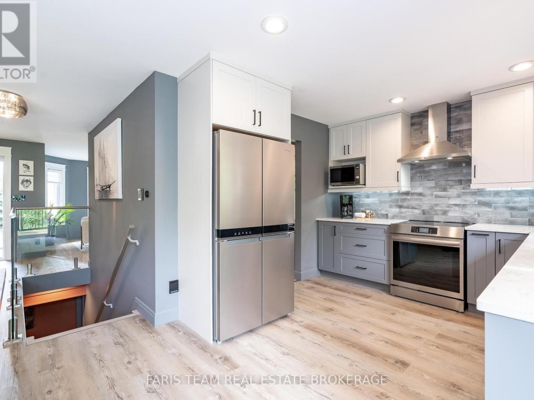 30 BOURGEOIS BEACH ROAD, Tay (Victoria Harbour)
