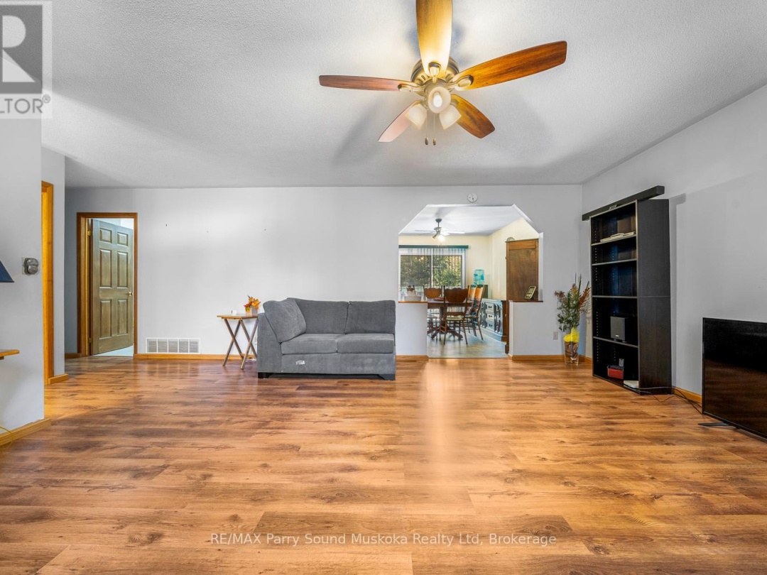 59 BLACK ROAD, Seguin