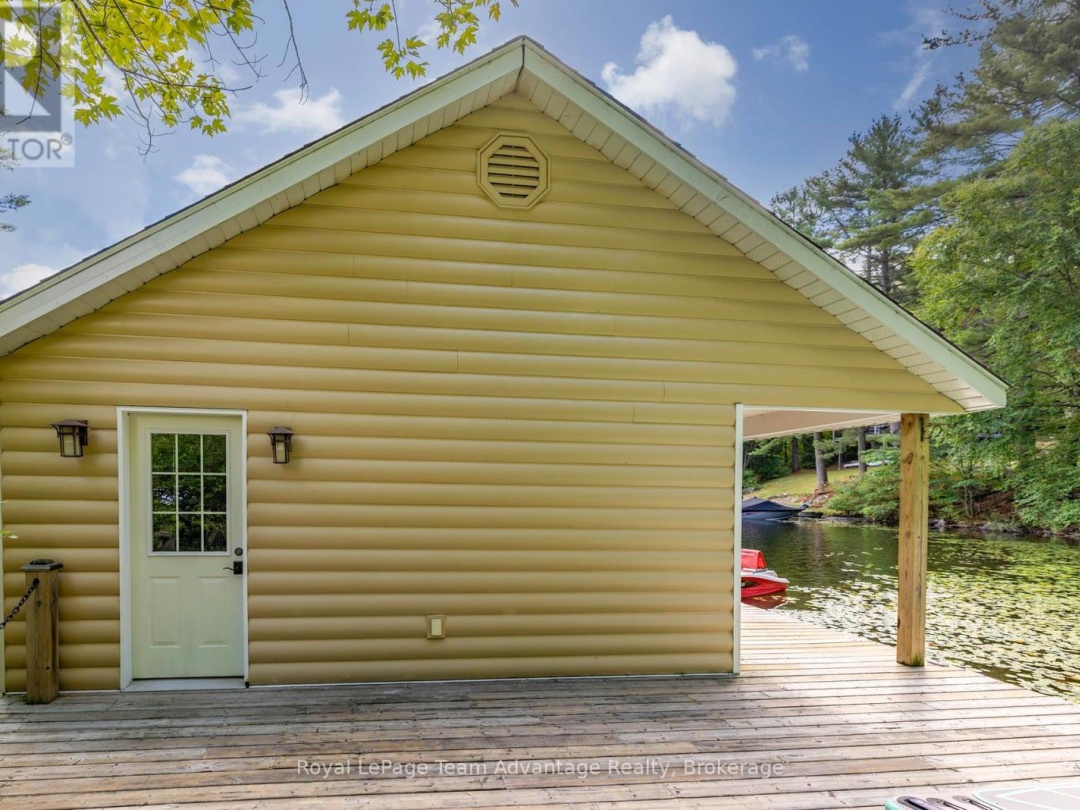 5 FALLINGVIEW TRAIL, 