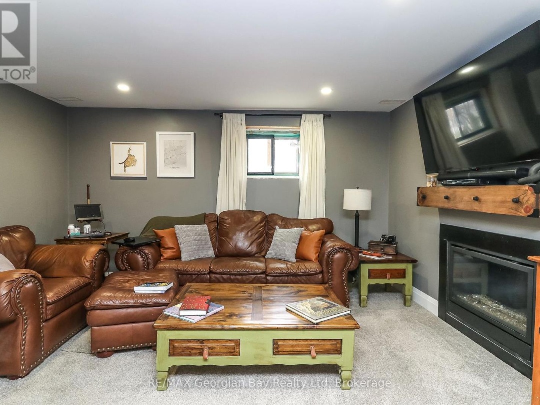 57 MAPLE STREET, Tay (Victoria Harbour)