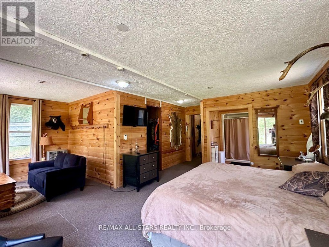 380 LEDGE ROAD, Trent Lakes