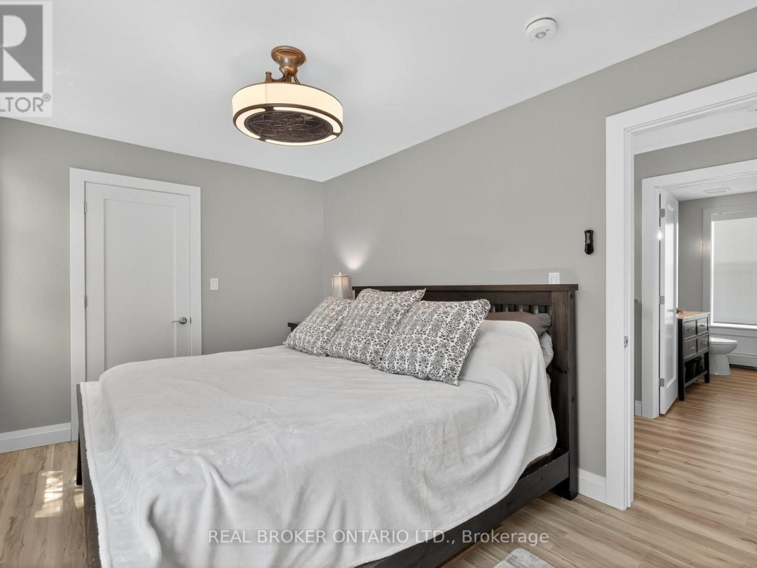 151 ATHERLEY ROAD, Orillia