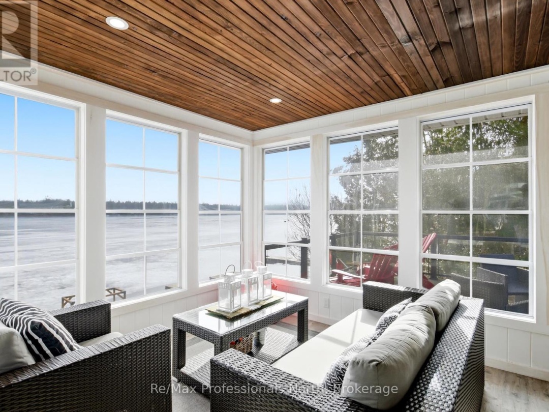 2 - 550 SIXTH STREET, Gull Lake