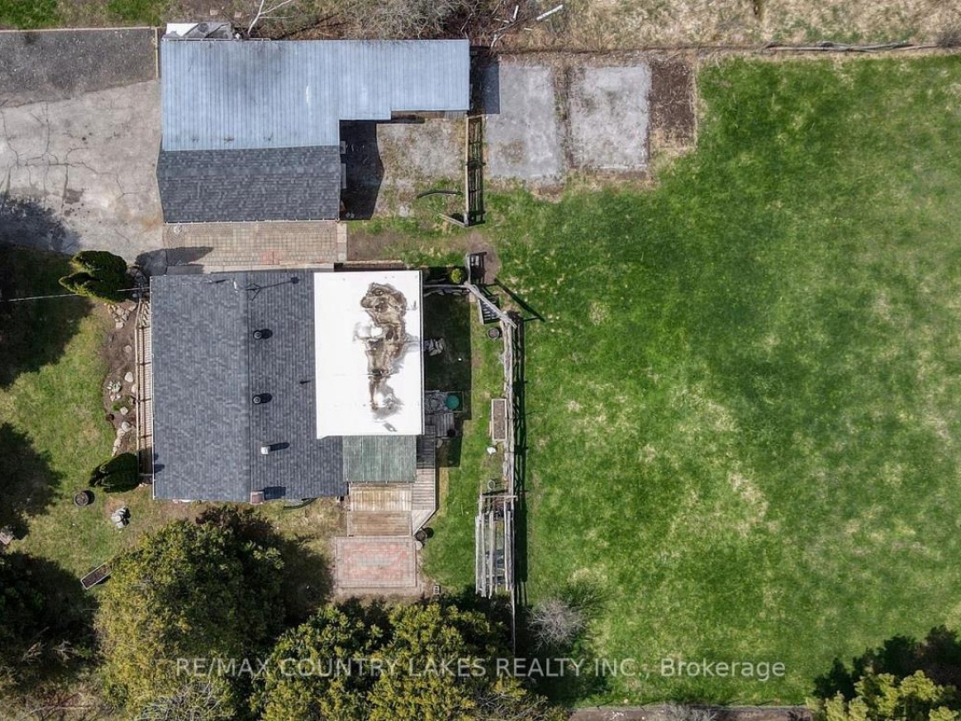 126 MCGUIRE BEACH ROAD, Kawartha Lakes (Carden)