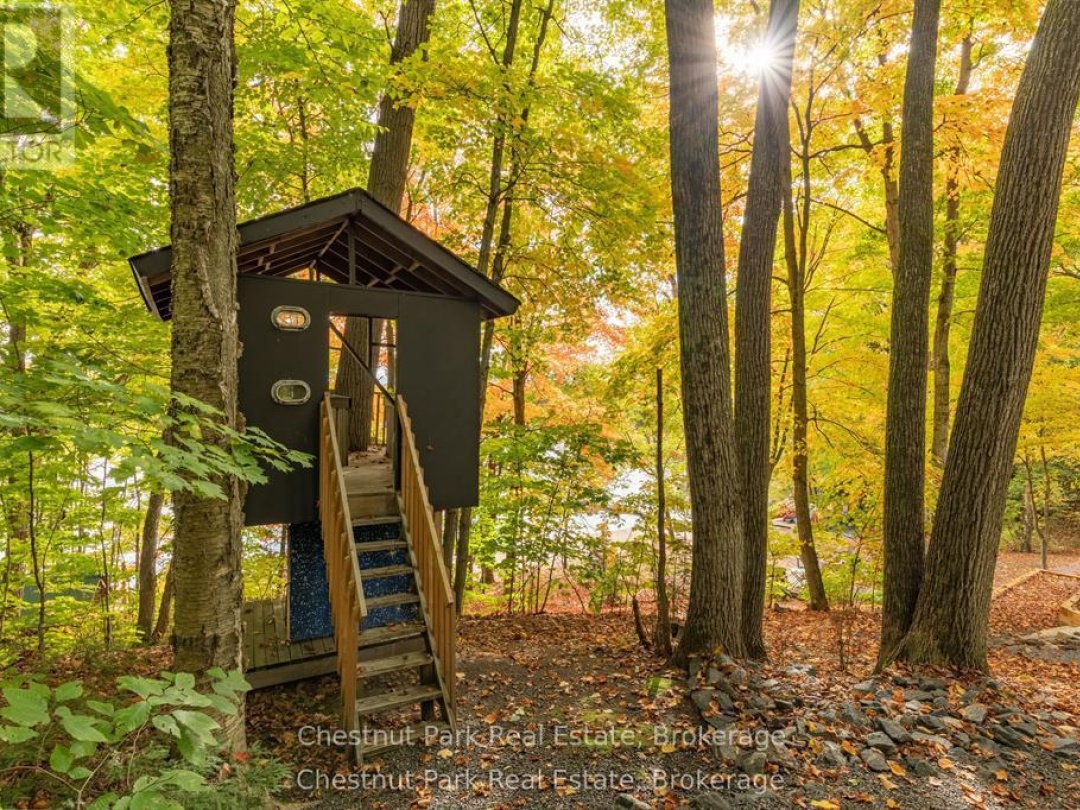 305 SALMON LAKE ROAD, Salmon Lake