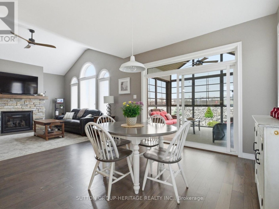 36 HUNTINGWOOD CRESCENT, Kawartha Lakes (Bobcaygeon)