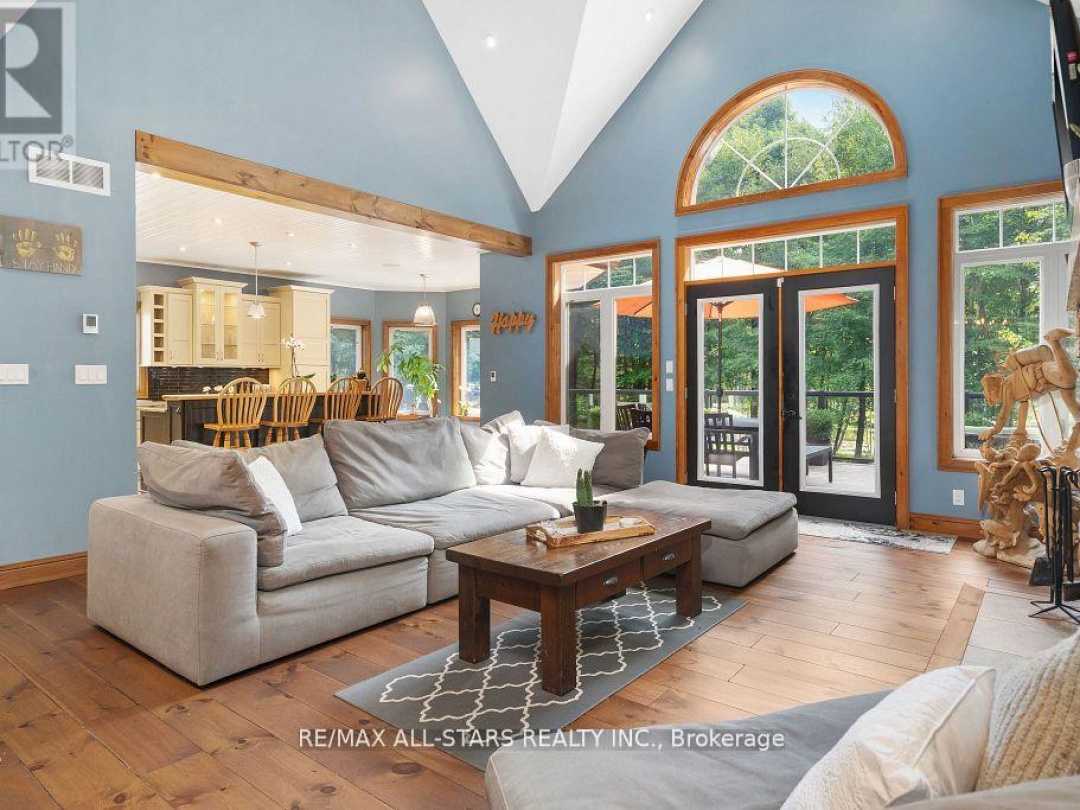 8 HARMONIOUS DRIVE, Burnt River