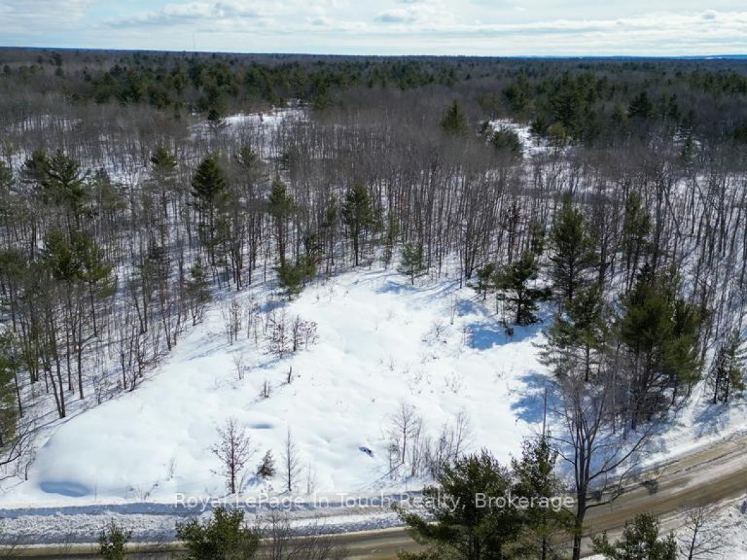 408 SOUTH BAY ROAD, Georgian Bay (Baxter)