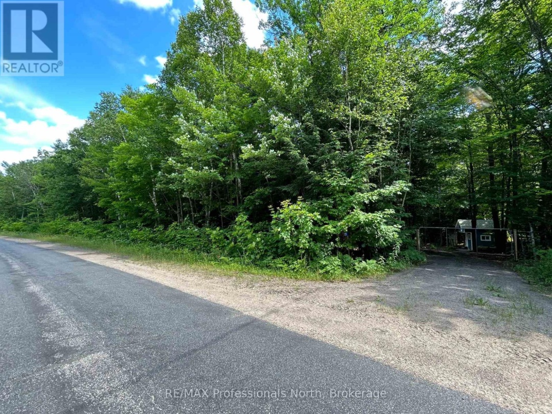 1124 LITTLE HAWK LAKE ROAD, Algonquin Highlands (Stanhope)