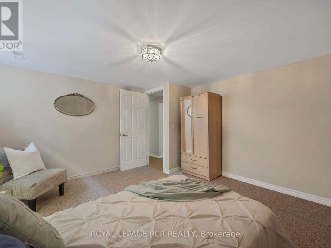 150 HEDGEWOOD LANE, 