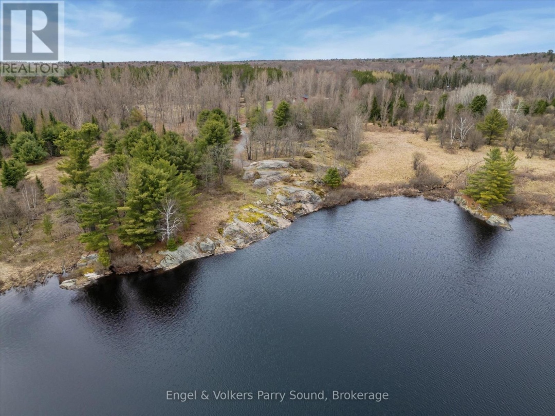 185 LOCH ERNE ROAD, Vowel Lake