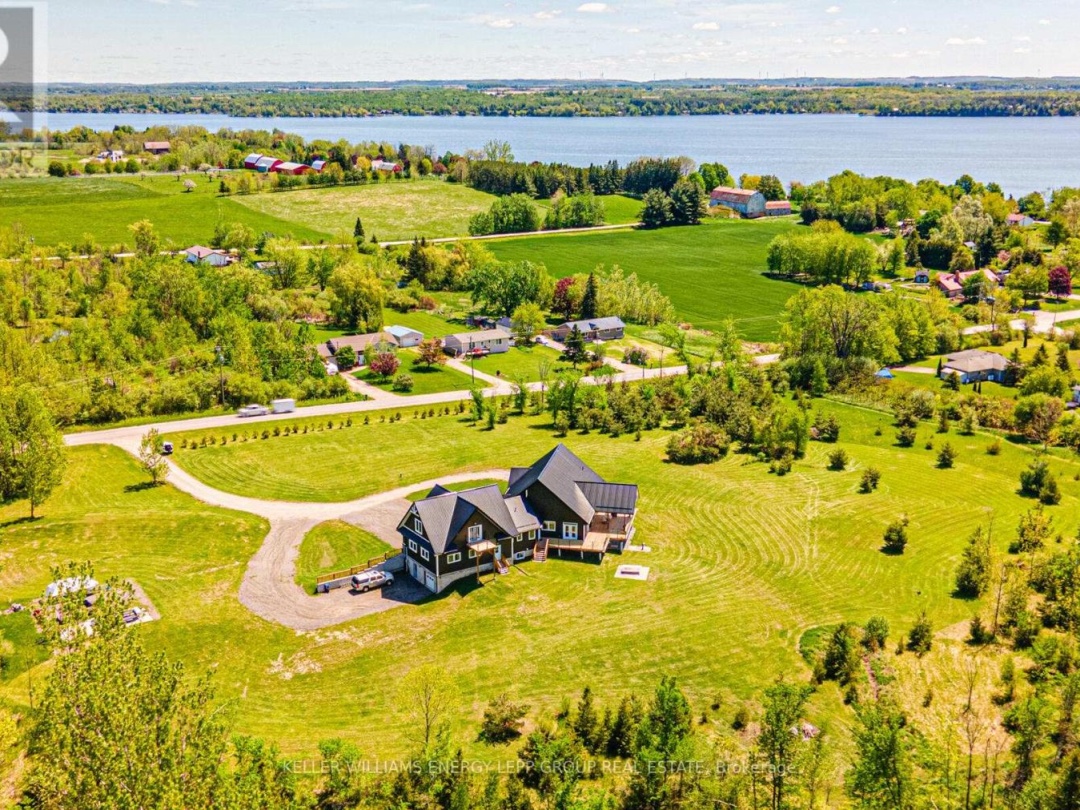 44 Ball Point Road, Kawartha Lakes (Mariposa)