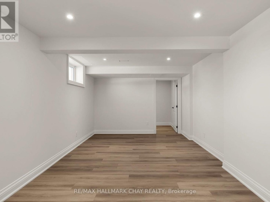930 MARSHALL ROAD, Tiny