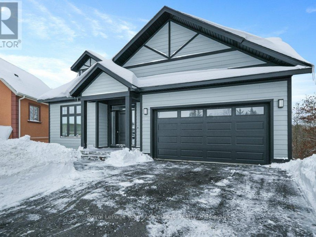 18 AVERY COURT, Parry Sound
